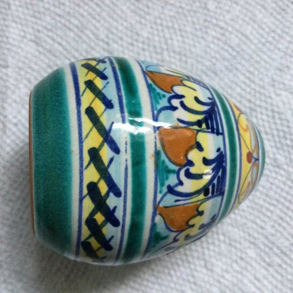 Hand-painted ceramic egg egg-shaped paperweight made in Italy - Picture 2 of 6